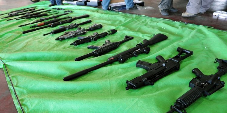 বিশ্বের বৃহত্তর অস্ত্রের চোরাচালান জব্দ হওয়ার দীরঘ সময় পরেও মূল হোতারা রয়েছে ধরা ছোঁয়ার বাইরে