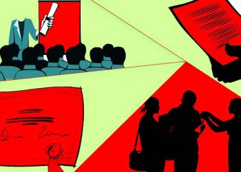 সরকারের ষড়যন্ত্রে শিক্ষাব্যবস্থা ধ্বংসের পথে