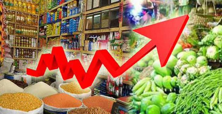 দ্রব্যমূল্য নিয়ন্ত্রণের বাইরে, বেড়েছে তেলের দাম